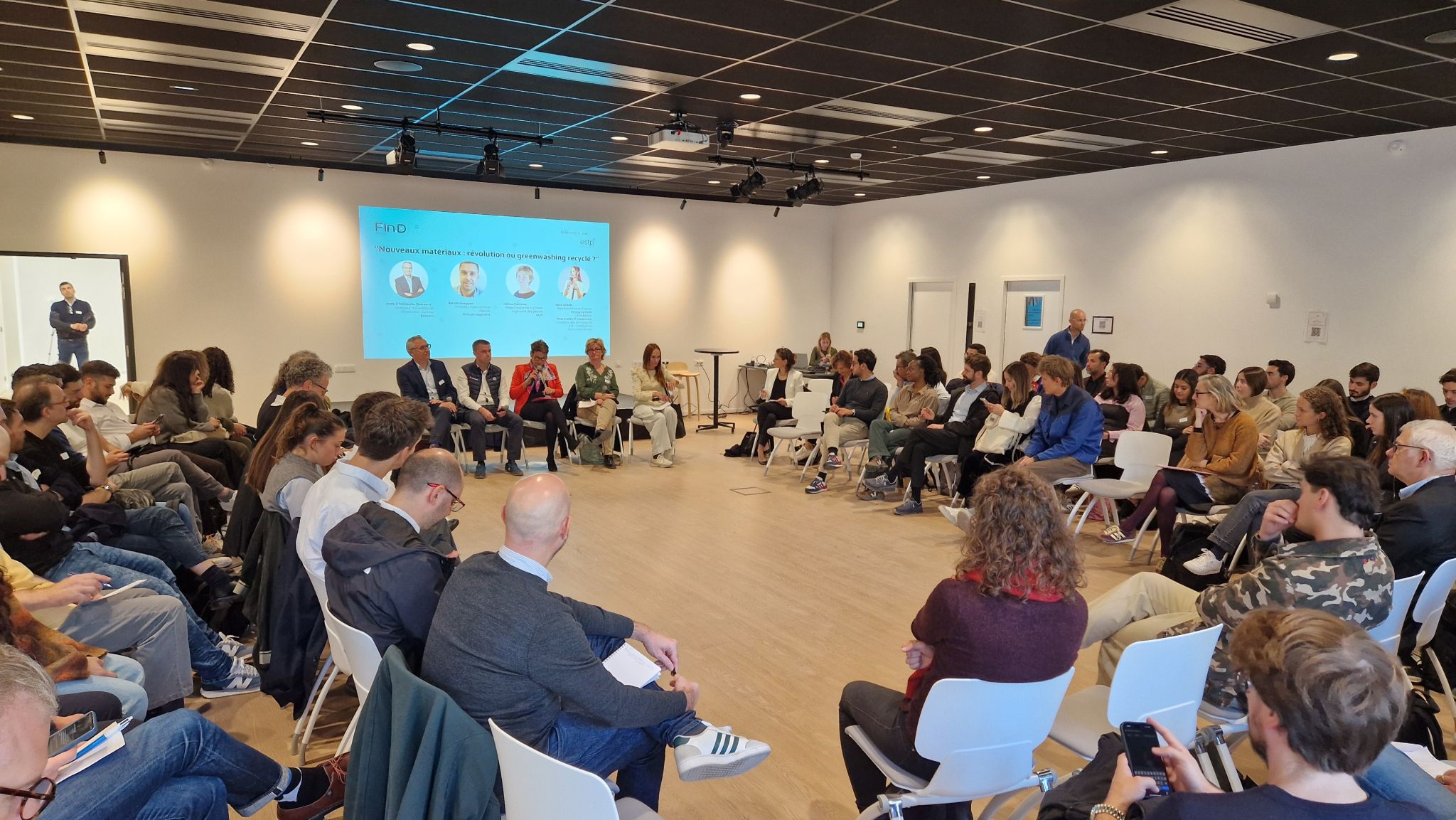 événement "Immobilier & construction, moteurs de régénération ou d’inertie climatique ?" organisé par FIND Climate, dont l'ESTP - Grande école d'ingénieurs de la construction était partenaire.